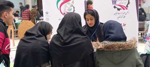 غرفه انجمن در دانشگاه آراد واحد شمال