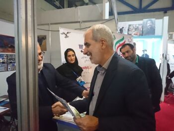 وزیر آموزش و پرورش-غرفه اکوتوریسم و حیات وحش انجمن محیط زیست شایان در نمایشگاه گردشگری 1401