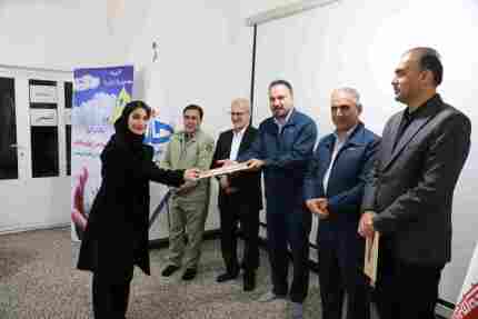 تقدیر از برترینهای محیط زیست در جزیره خارگ